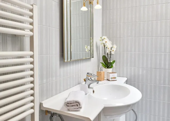 Perla Del Garda - Regarda Travel *